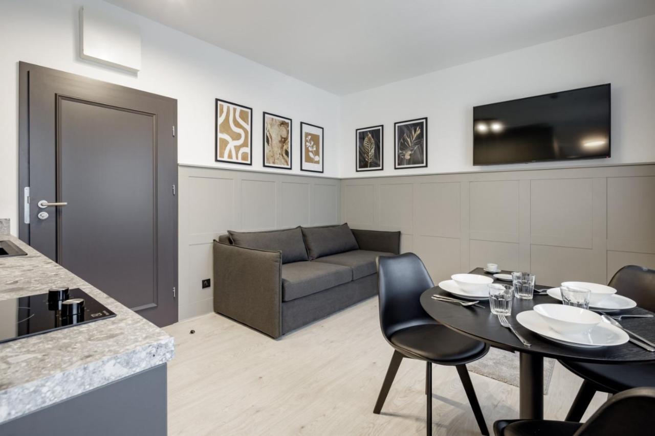Apartamenty L11, Limanowskiego พอซนาน ภายนอก รูปภาพ