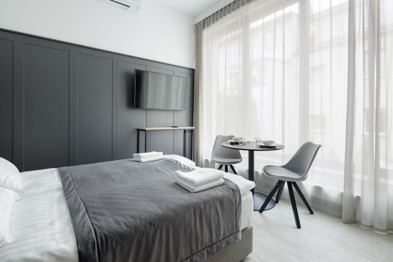 Apartamenty L11, Limanowskiego พอซนาน ภายนอก รูปภาพ